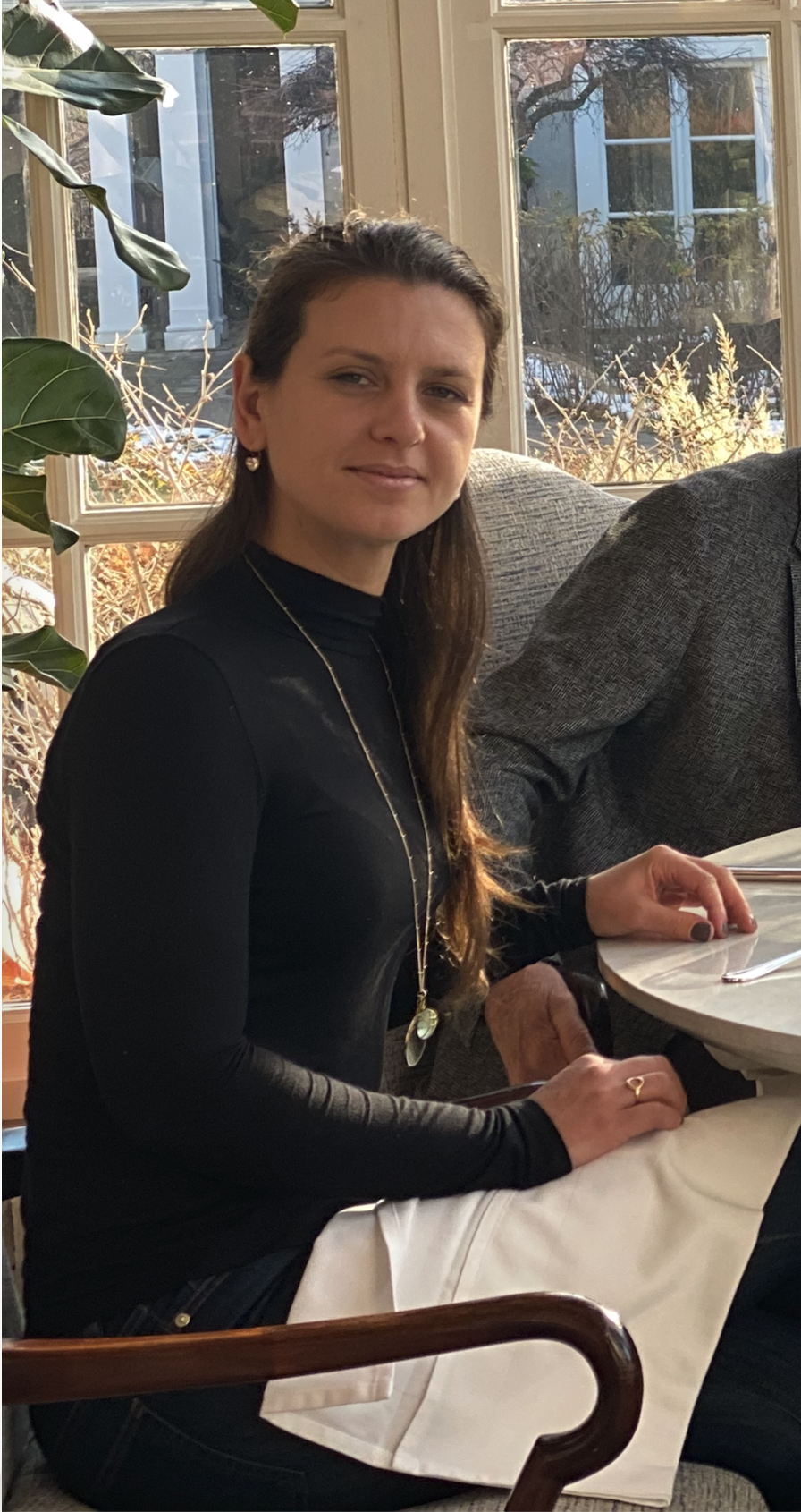 Gisele, the companion.